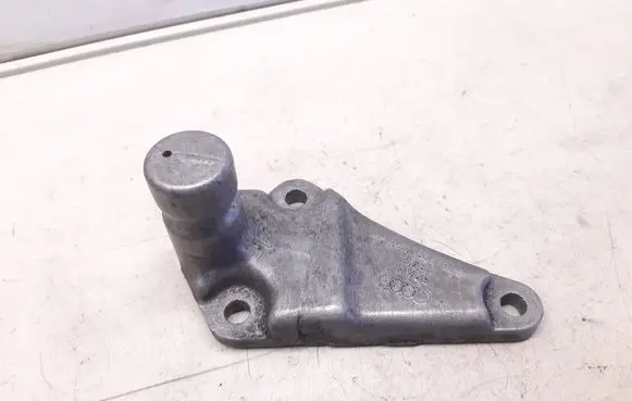 Audi A4 S4 B6 8E 8H Engine mounting bracket 8D0199343J