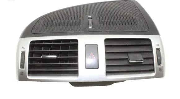 Toyota Avensis T270 Dashboard air vent grill cover trim 5567005180