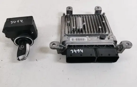 Mercedes-Benz C W204 Engine ECU kit and lock set 