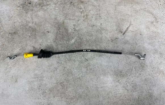 Mercedes-Benz C W204 Front door cable line A2047600004