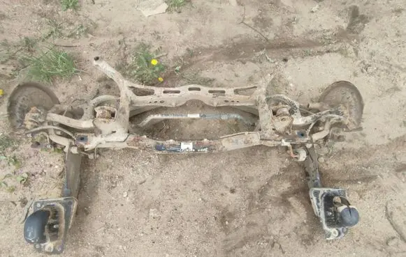 Skoda Octavia Mk2 (1Z) Rear axle beam 