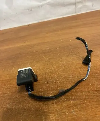 BMW X5 E70 Airbag deployment crash/impact sensor 6911003 D1256