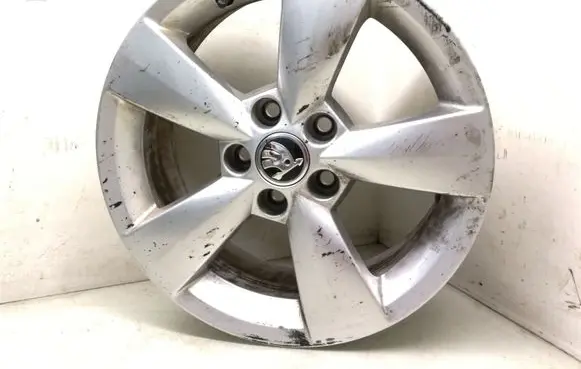 Skoda Fabia Mk3 (NJ) R15 alloy rim 5JA601025
