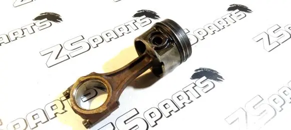 Nissan Patrol Y61 Piston with connecting rod