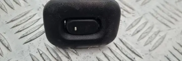 Nissan Terrano Quarter vent window switch 