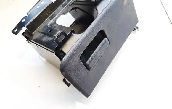 Honda FR-V Glove box