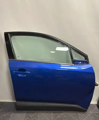 Toyota C-HR I Front door 