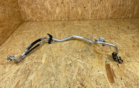Opel Grandland X Air conditioning (A/C) pipe/hose 9810467680