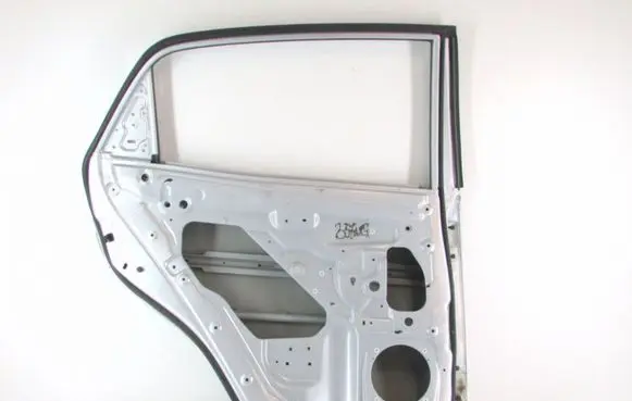 SsangYong Korando Rear door