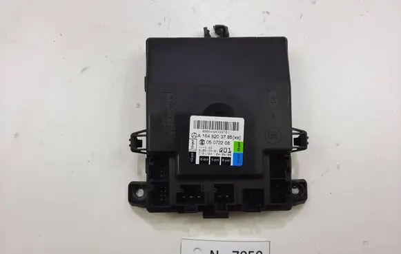 Mercedes-Benz R W251 Door control unit/module A1648203785