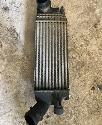 Citroen C5 Intercooler radiator 9657073480