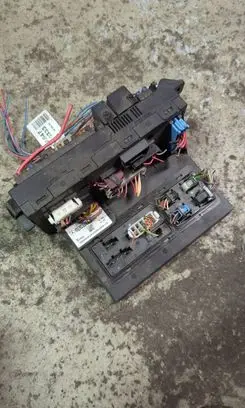 Mercedes-Benz E W211 Fuse module 2115453801