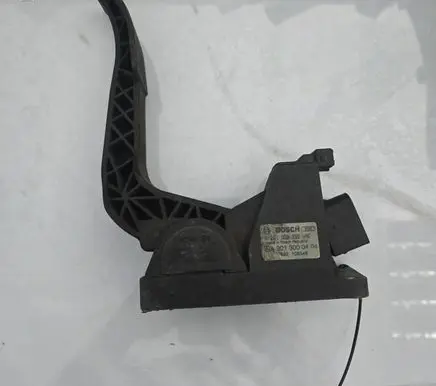 Mercedes-Benz Sprinter W901 W902 W903 W904 Accelerator throttle pedal 0281002335 392105345 A9013000404