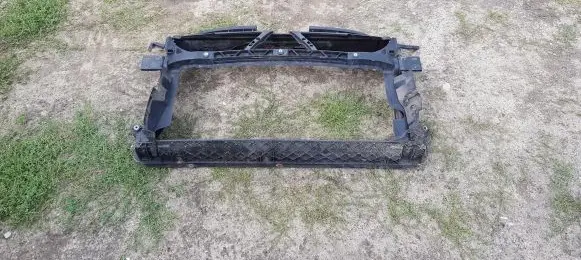 Volkswagen Phaeton Radiator support slam panel
