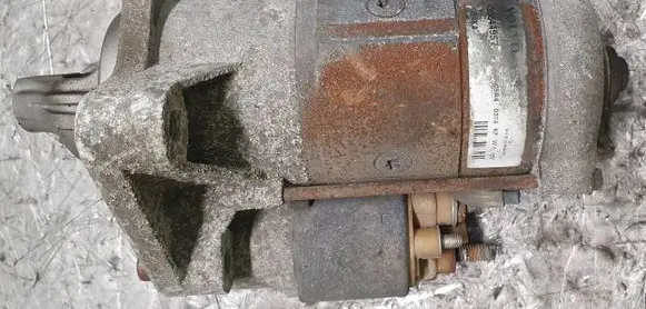 Volvo V70 Starter motor 30644957