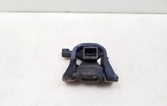 Citroen C3 Engine mount bracket 9671185380