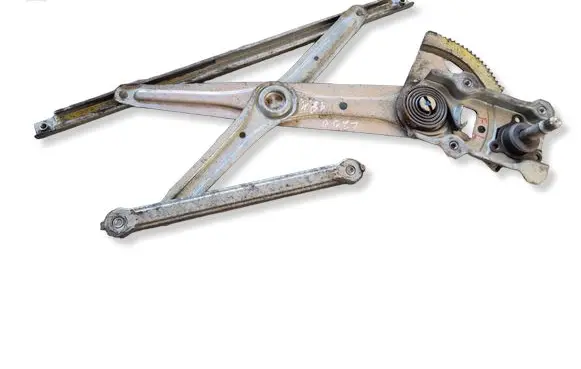Mitsubishi L200 Front door manual window regulator MN117555