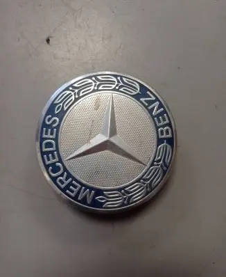 Mercedes-Benz C W205 Original wheel cap A1714000025 1714000025