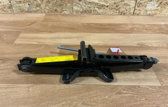 Volvo V50 Lift Jack 3M5117080CB