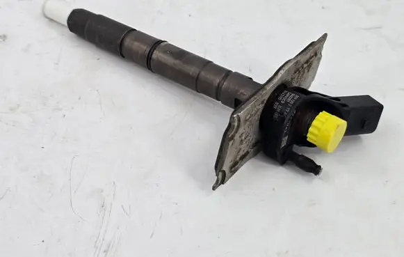 Audi A6 S6 C6 4F Fuel injector 059130277AC