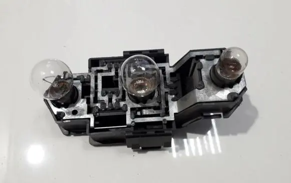 Volkswagen PASSAT B4 Tail light bulb cover holder 3a9945257