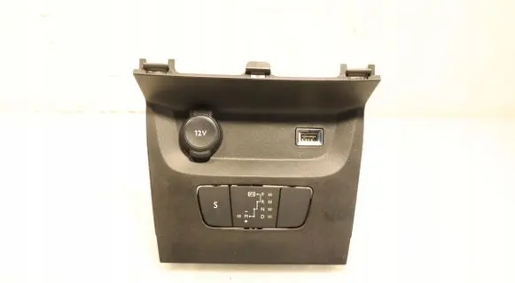 Citroen C3 12 V Socket (front) 9829485877