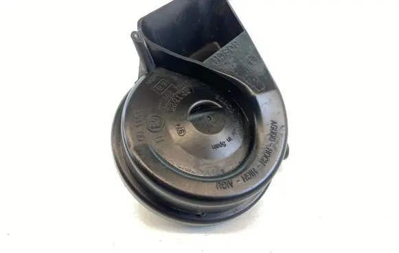 Audi A6 S6 C6 4F Horn signal 703881165