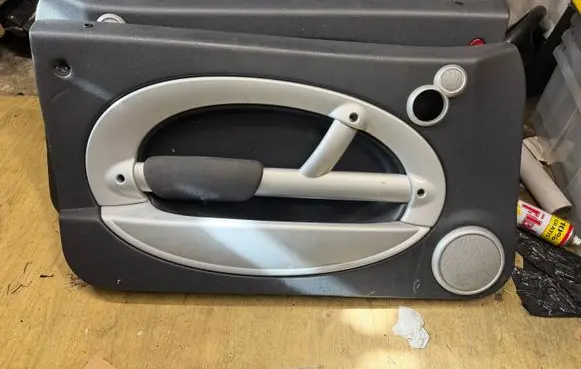 Mini One - Cooper R50 - 53 Front door card panel trim 51410017302 12273713