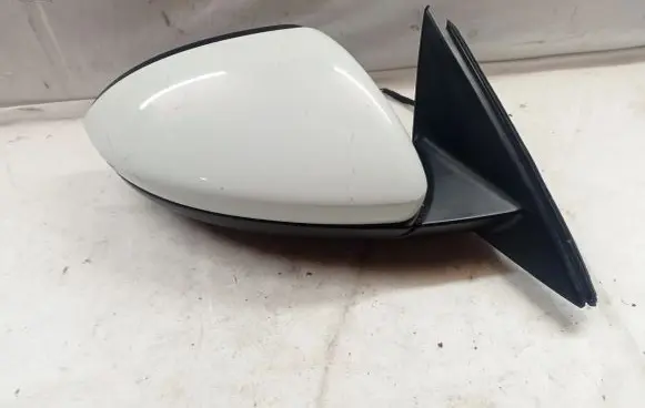Volkswagen Jetta VII Front door electric wing mirror 17A857934A