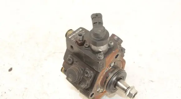 KIA Ceed Fuel injection high pressure pump 331002A420