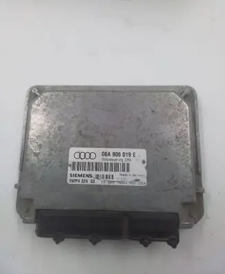 Audi A3 S3 8L Engine control unit/module 06A906019E 5WP432403