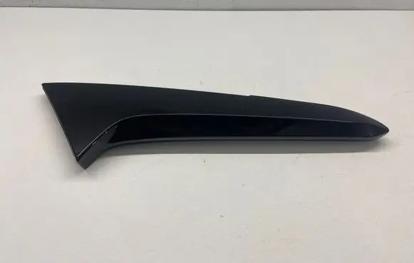 Mazda CX-30 Rear glass trim DFR5B09B2