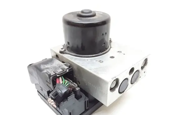Volvo XC90 ABS Pump 30714956
