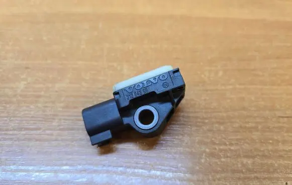 Volvo XC70 Airbag deployment crash/impact sensor 31264395