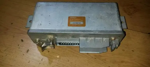 Audi 100 S4 C4 ABS control unit/module 0265100037 443907379c