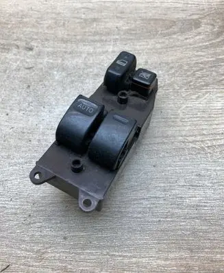 Toyota Yaris Electric window control switch YARISWINDOWSWITCH 0114A24