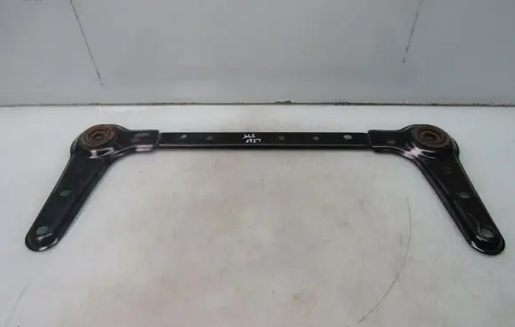Nissan Leaf II (ZE1) Fog light bracket 
