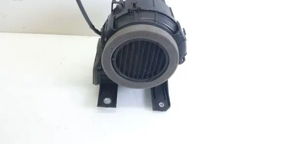 Toyota Yaris Hybrid/electric vehicle battery fan G923052040