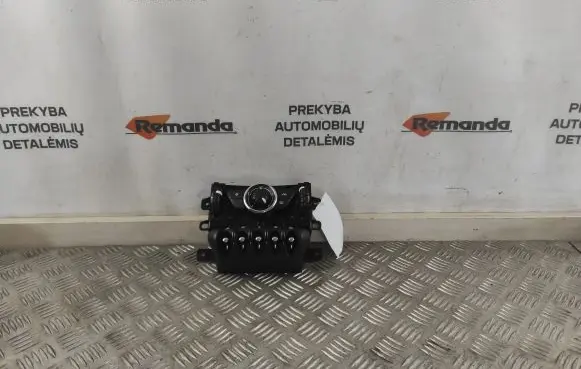 Mini Cooper Countryman R60 Climate control unit E1060548
