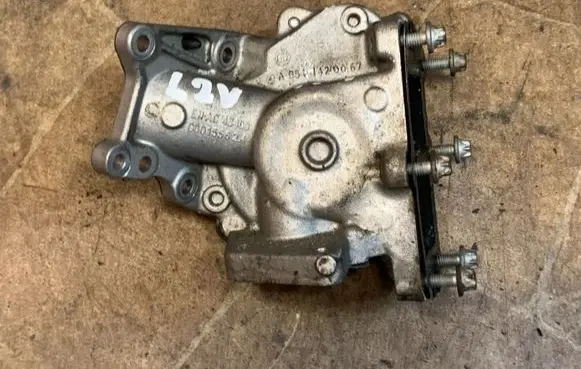 Mercedes-Benz C W204 EGR valve A6511420057