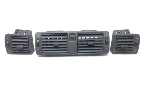 Volvo V50 Dashboard side air vent grill/cover trim Y01102