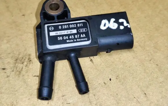 Chrysler 300 - 300C Exhaust gas pressure sensor 56044587AA