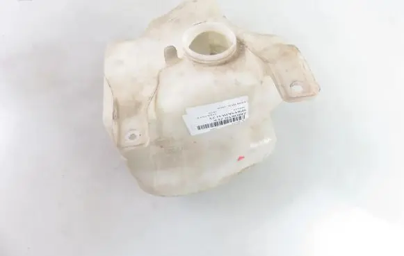 Nissan Terrano Windshield washer fluid reservoir/tank 289100X800