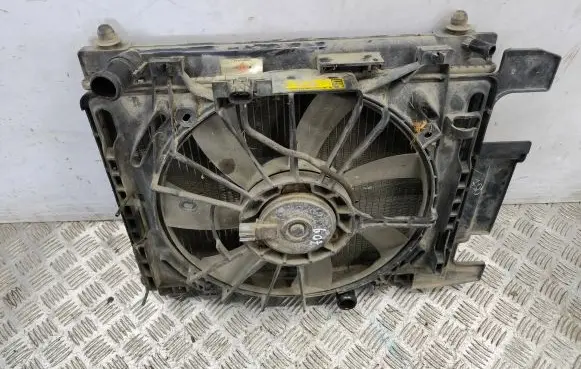 Toyota Yaris Radiator set 