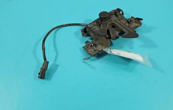 Renault Megane IV Engine bonnet/hood lock/catch 655017233R IMPRK1590829