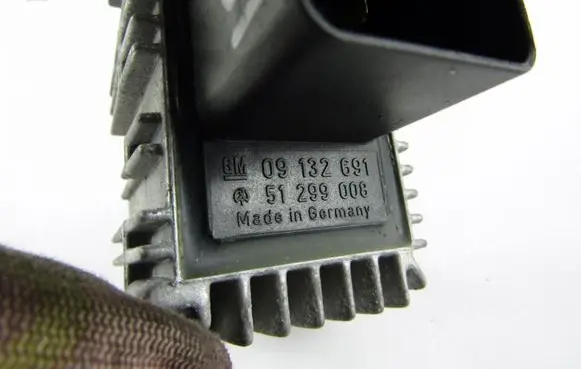 Opel Zafira A Glow plug pre-heat relay 09132691