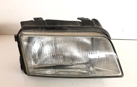 Audi A4 S4 B5 8D Headlight/headlamp