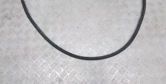 Volvo XC90 Rubber seal front coupe door window 
