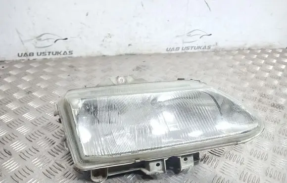 Renault Laguna I Headlight/headlamp 0492705