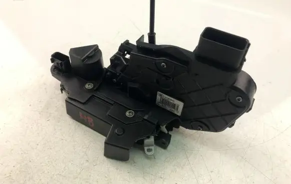 Volvo V70 Coupe door lock (next to the handle) 31253923